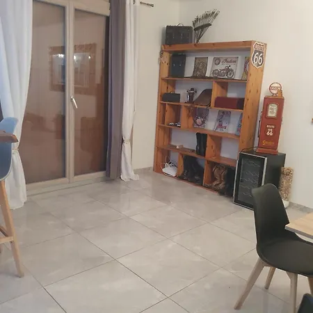 Escale Entre & Перпиньан